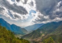 Khám phá thắng cảnh núi non điệp trùng Hoàng Liên Sơn