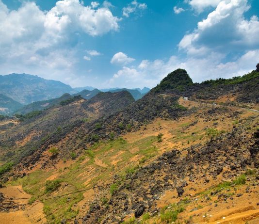 Đồng Văn – Cao nguyên đá bậc nhất Việt Nam