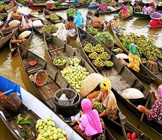 Chợ nổi Cái Răng – điểm du lịch nổi tiếng vùng sông nước Nam Bộ