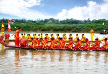 Hòa mình cùng lễ hội bơi chải Bạch Hạc