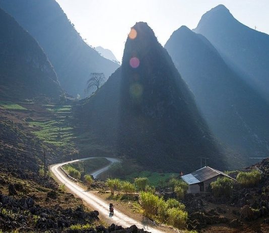 Các địa điểm cho phượt thủ trên đất Việt khám phá